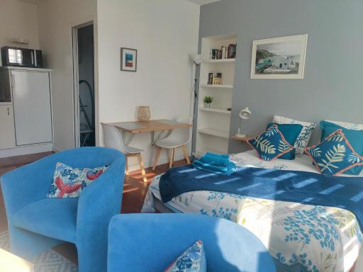 STUDIO BALCON DE LA PLACE - Housity