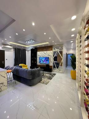 Metrosky Apartments - Housity