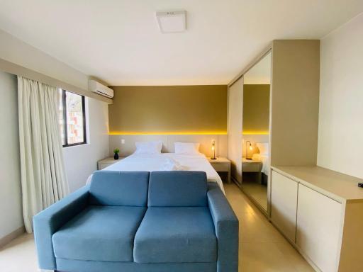 Lindo Flat reformado no Lake Side. - Housity