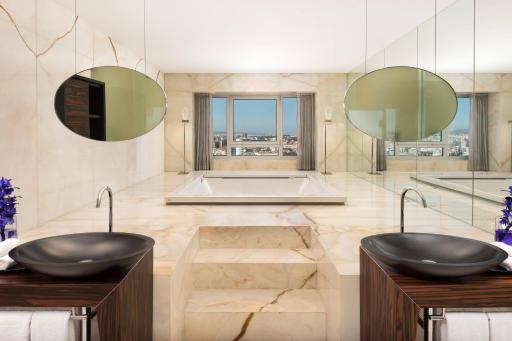 Sheraton Lisboa Hotel & Spa - Housity