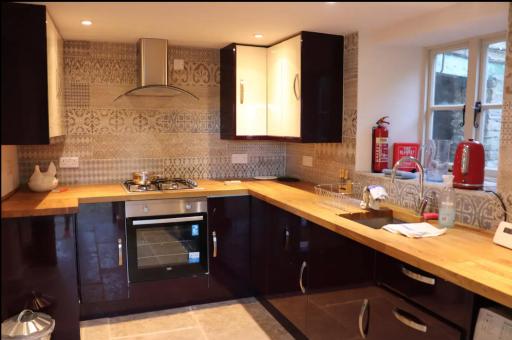 The Cotswold Gatehouse - Housity