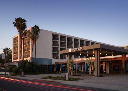 Sonesta Redondo Beach and Marina - Housity