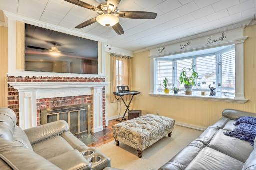 Family Vacation Rental 18 Mi to Philadelphia - Housity