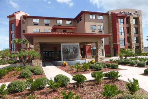 Marble Waters Hotel & Suites, Trademark by Wyndham - Housity