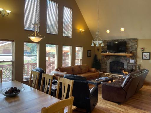 Mountain Cardinal With High Speed Wifi - Housity