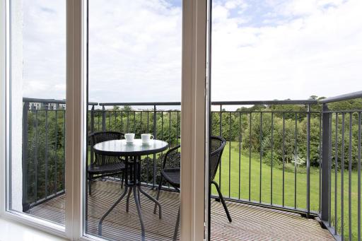 Lochend Park View Apartment - Housity