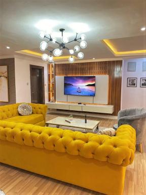 3 Bedroom Comfy Apartment - Housity