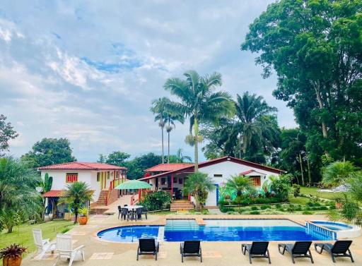 FINCA HOTEL EL LAUREL - Parque del Café - Housity