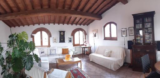 Mike's Apartment - Housity