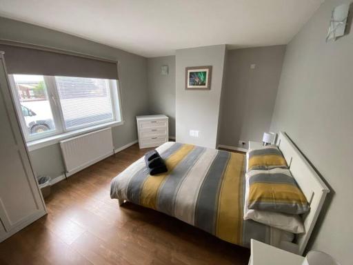 Isle of Lewis Townhouse 7 Bedrooms Sleeps 10 Stornoway - Housity