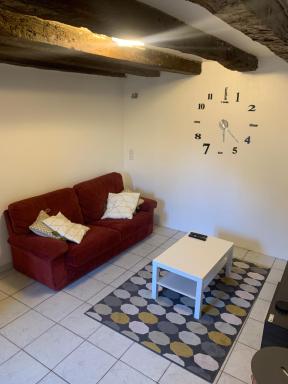 Petite maison lorraine avec cheminée et jardin - Housity