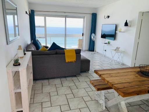 Serene Seascape Apartments - Housity