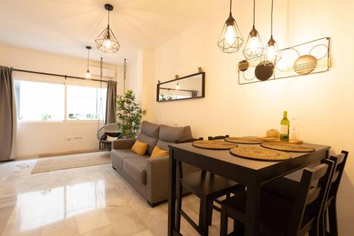 Relaxing vacation home @ the heart of Malaga - Housity