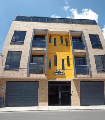 Hotel Everest Chia Oficial - Housity