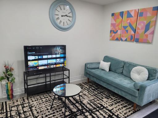 Newly built 2 Bedroom Basement Apartment - Housity