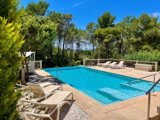 Apartamentos Pinosol - Housity