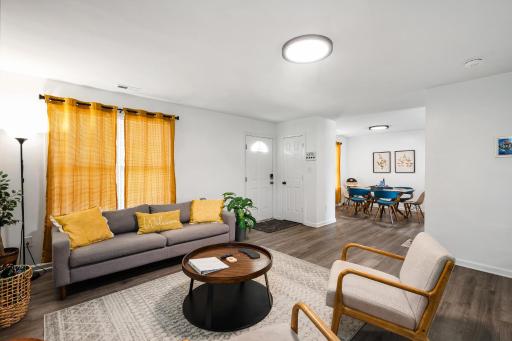 DTGem-SelfCheckin-RainShower-300M-Parking-Walkable - Housity