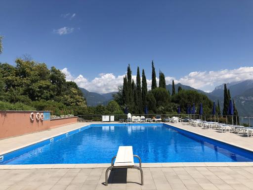 Panoramic Apartment in Menaggio - Housity