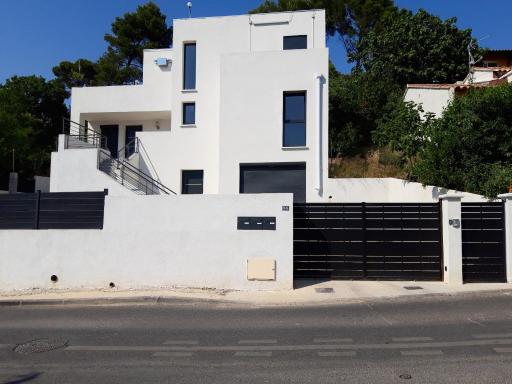 Maison de 2 chambres avec jardin clos et wifi a Marseille - Housity