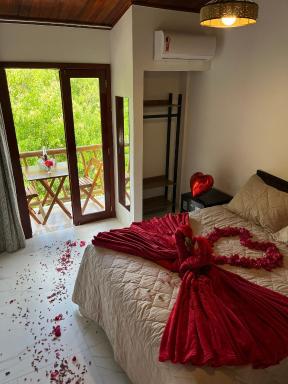 Pousada Pedras Quentes - Housity