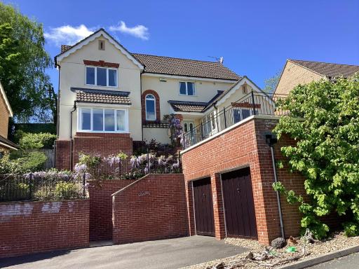 Jurassic Sea View - Housity