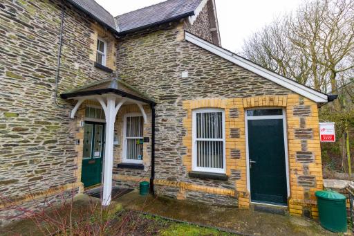 Old School B & B - Housity