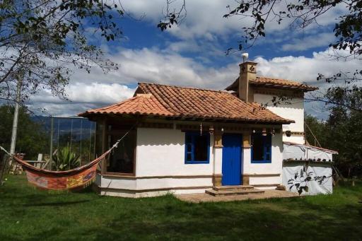 Casa de Campo-Chimenea-Casita en el árbol- WiFi :) - Housity