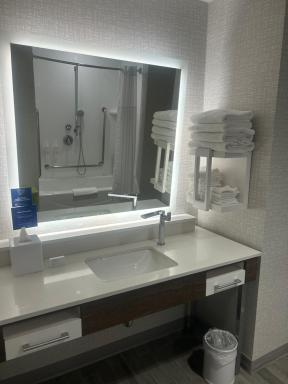 Sustainability certification Hampton Inn By Hilton Kingston - Housity