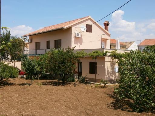 Apartments Juraga - Housity