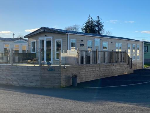 Luxury Lake District Holiday Lodge-Sleeps 4 - Housity