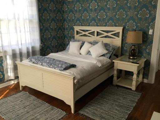 Historic Sunshine Room - Housity