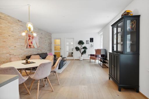Central 3-bedroom apartment with a big terrace and fitness room - Housity