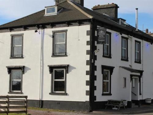 Parkside Hotel - Housity