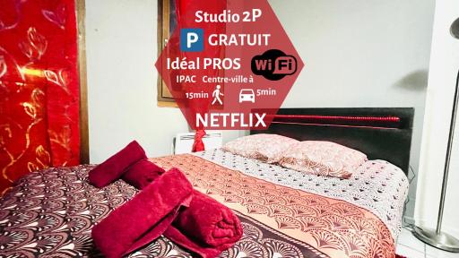 Le Red Escape à 15min du centre avec parking privé gratuit - Housity