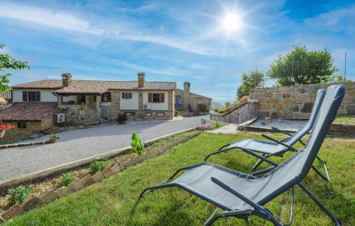 Guesthouse Gospodi - Housity
