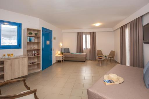 Sunshine Village Hotel - Housity