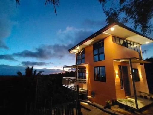 THE BALAY MOUNTAIN PEAK - Housity
