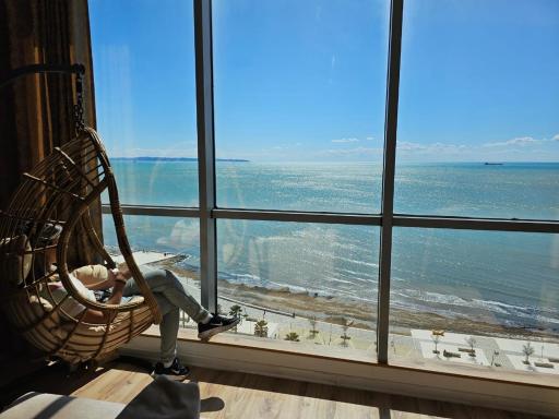 City Center& Sea View Apartment - Housity