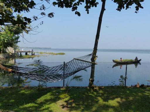 Lovedale Lakeside Homestay - Housity
