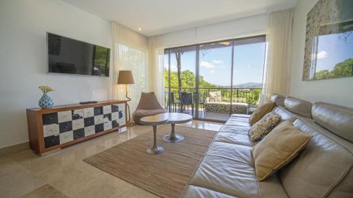 Roble Sabana 105 Luxury Apartment - Reserva Conchal - Housity