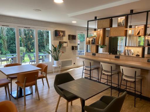 Campanile Nantes ~ Rezé Aéroport - Housity