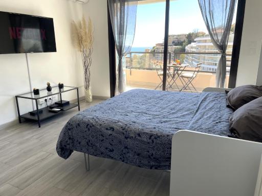 NEW Studio, piscine et vue mer • proche de Monaco - Housity