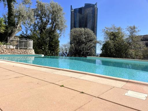 NEW Studio, piscine et vue mer • proche de Monaco - Housity