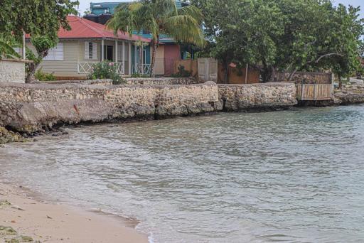 Little Bay Hideaway - Housity