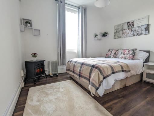Whitchurch 1 Bedroom Apartment - Housity