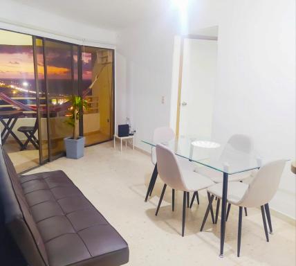Apartamento con vista al mar y al centro histórico 1107 - Housity