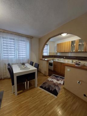 Apartment EM - Housity