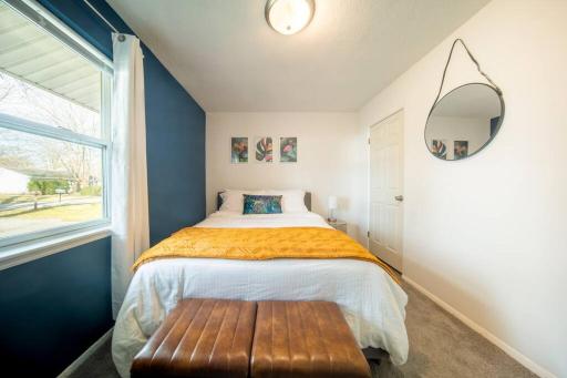 “Hole in the Bottle” Dog-Friendly Retreat Near Wineries/Spire/GOTL - Housity