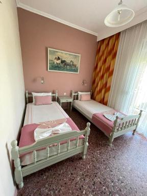 Hotel Angela - Housity