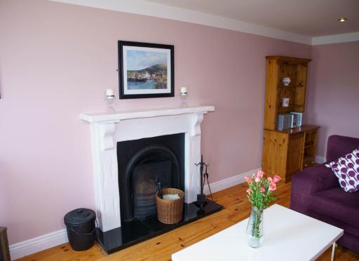 Dingle Courtyard Cottages - 3 Bed NO 12 - Housity
